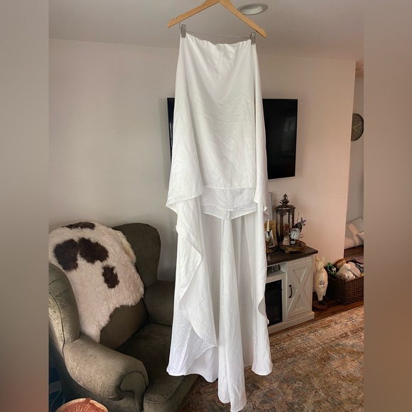 Fashion Nova • High Expectations Satin Gown - White mini dress with train • 1XL - Picture 6 of 9